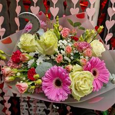 Pretty Pink and White Handtied